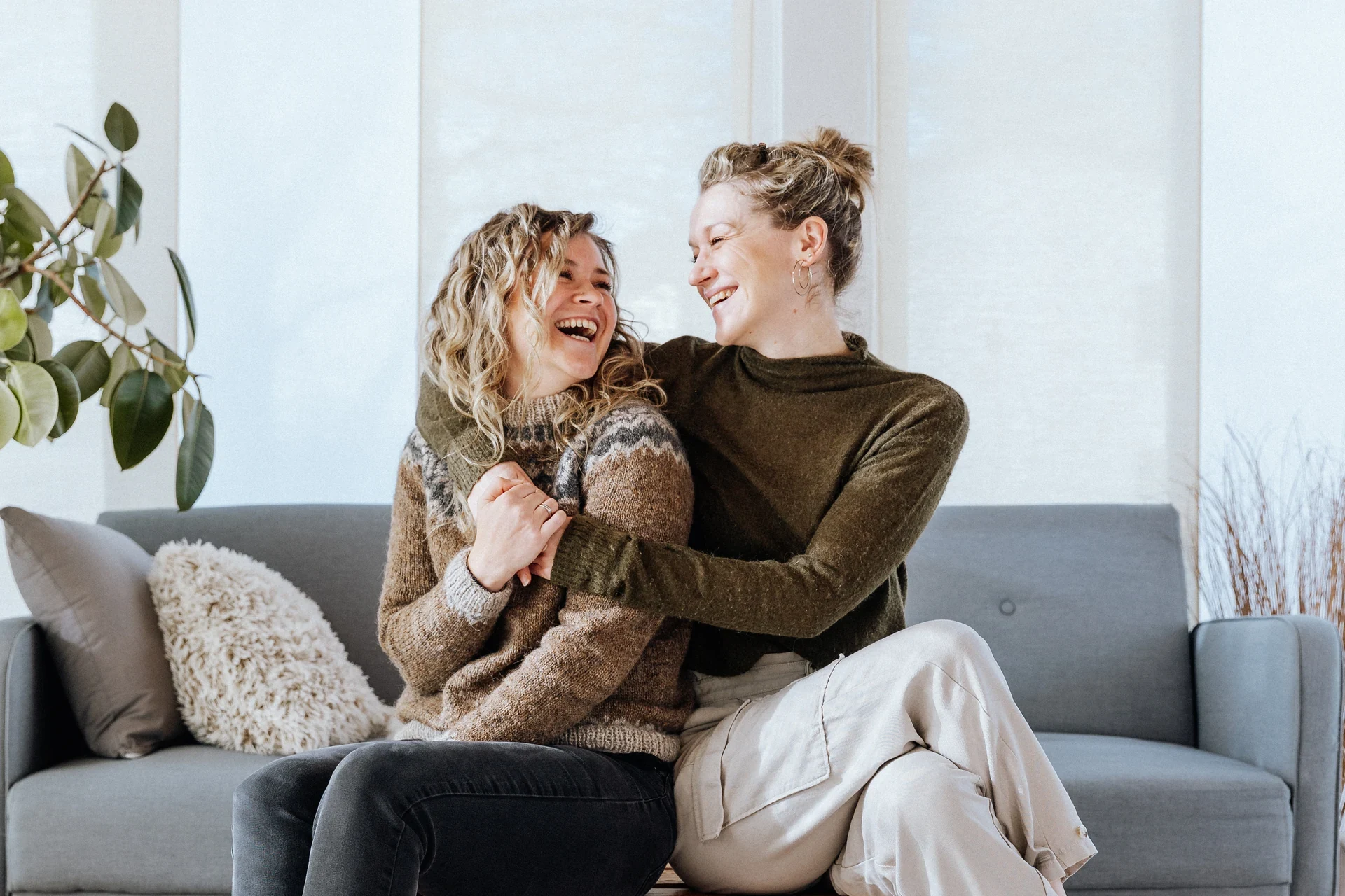 Schwestern Julia und Marlene - Sister Duo Podcast