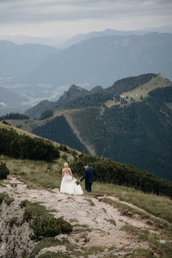 Hochzeitsfotos am Berg Schafberg