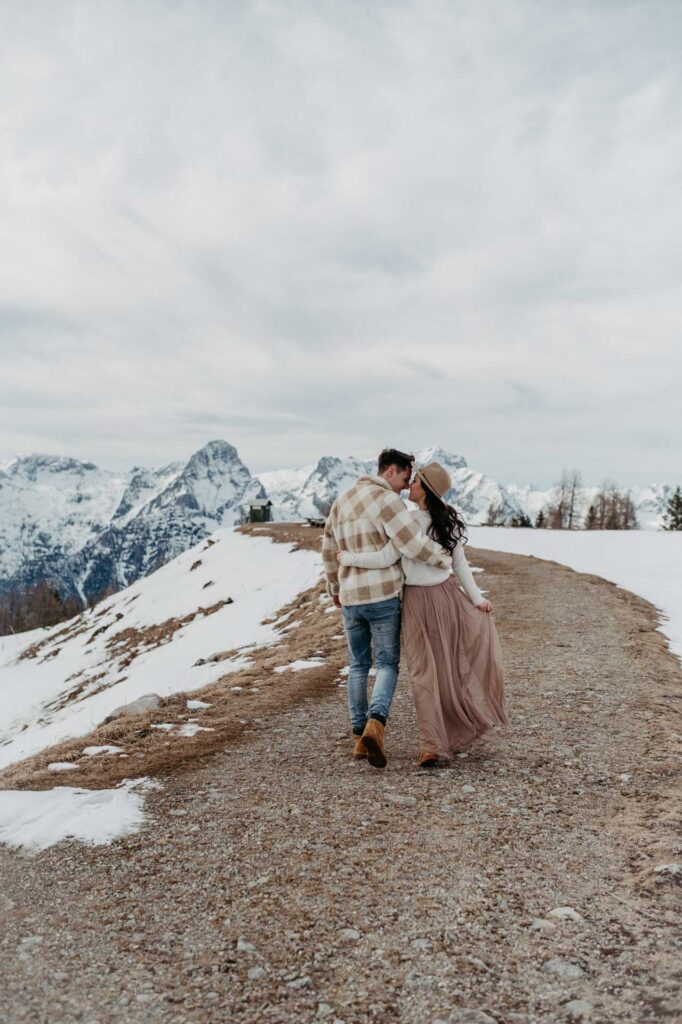 Paarfotos in den Bergen