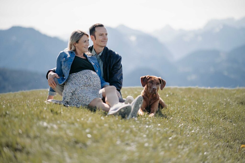 Babybauchfotos am Berg