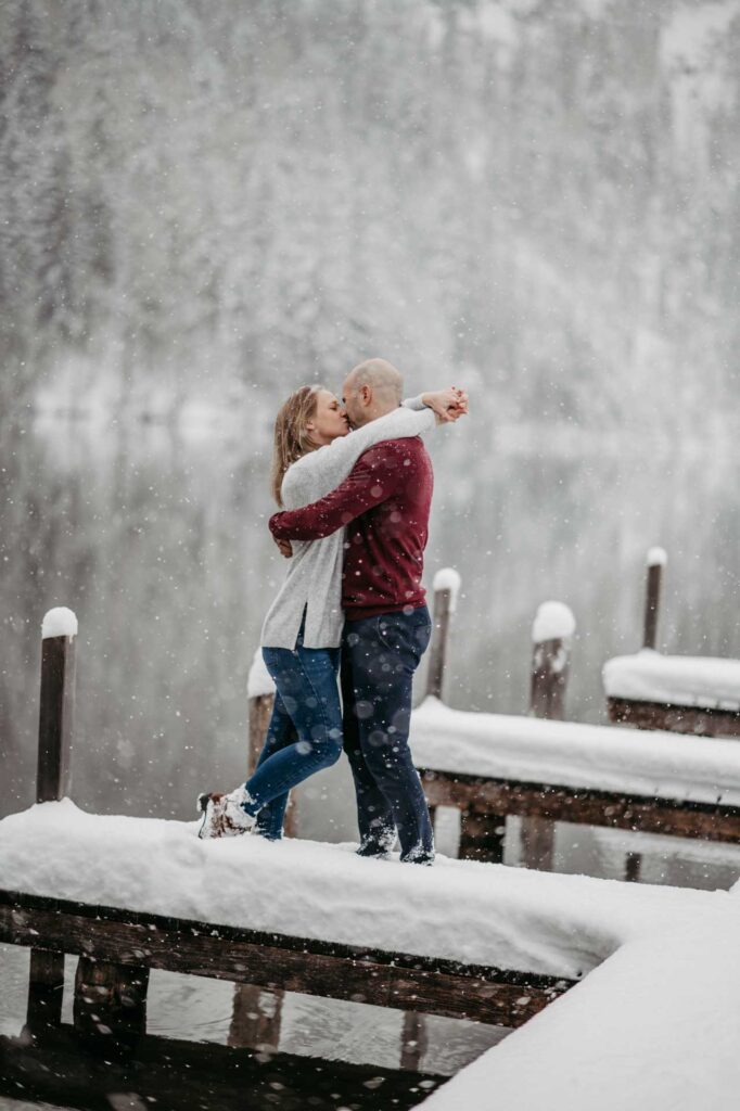 Verlobungsfotos im Winter
