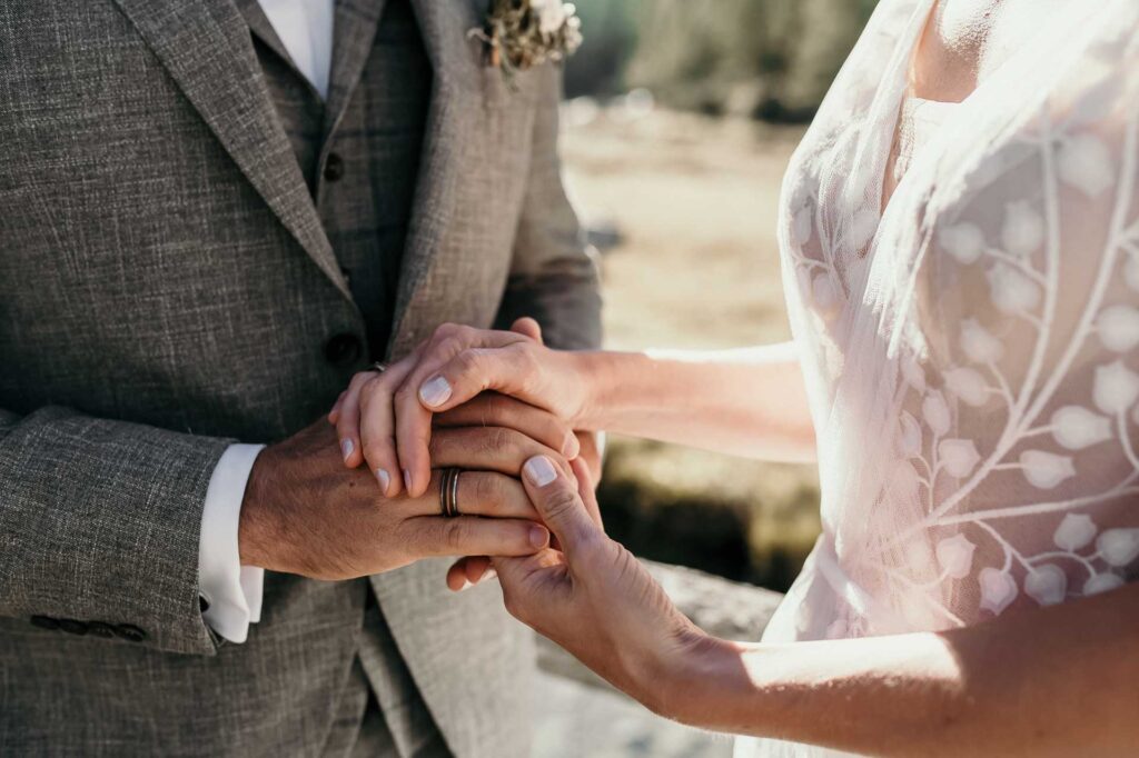 Elopement in den Bergen in Österreich
