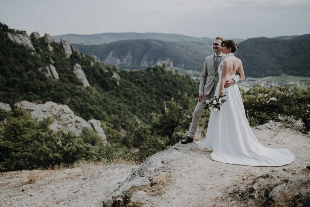 Elopement in den Bergen in Österreich