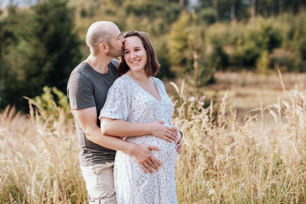 Babybauchfotos am Berg
