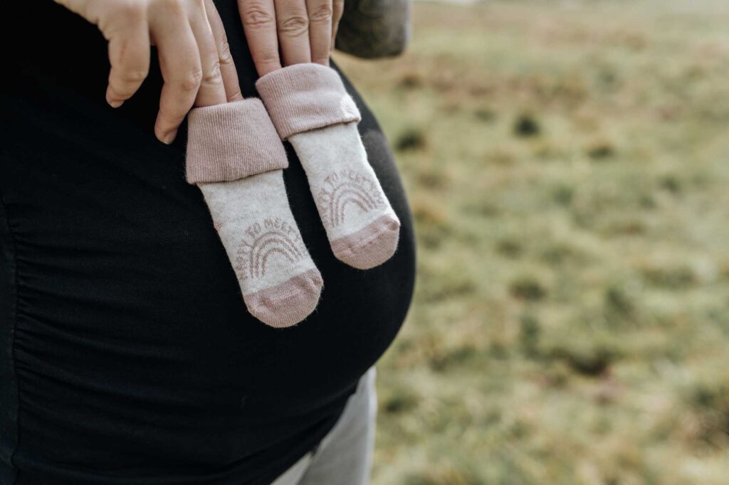 Babybauchfotos am Berg