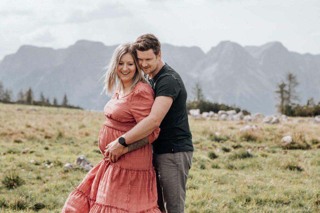 Babybauchfotos in der Natur