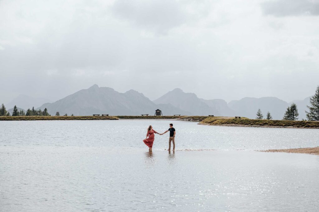 Babybauch Fotos am Bergsee