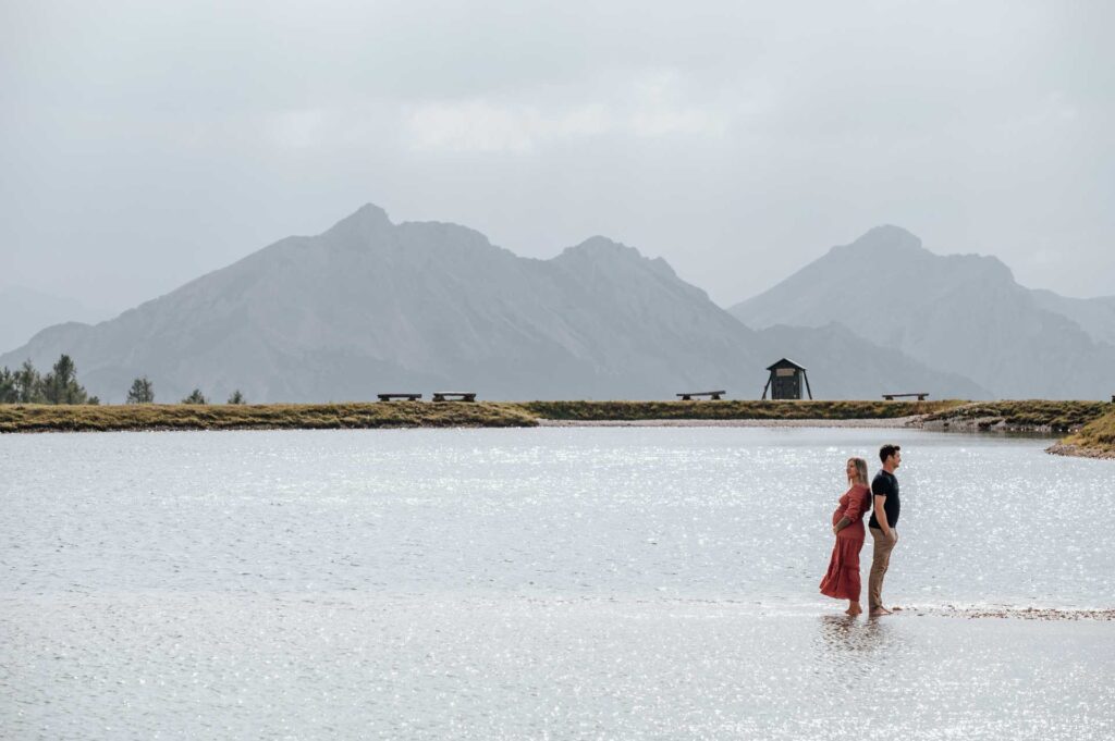 Babybauch Fotos am Bergsee