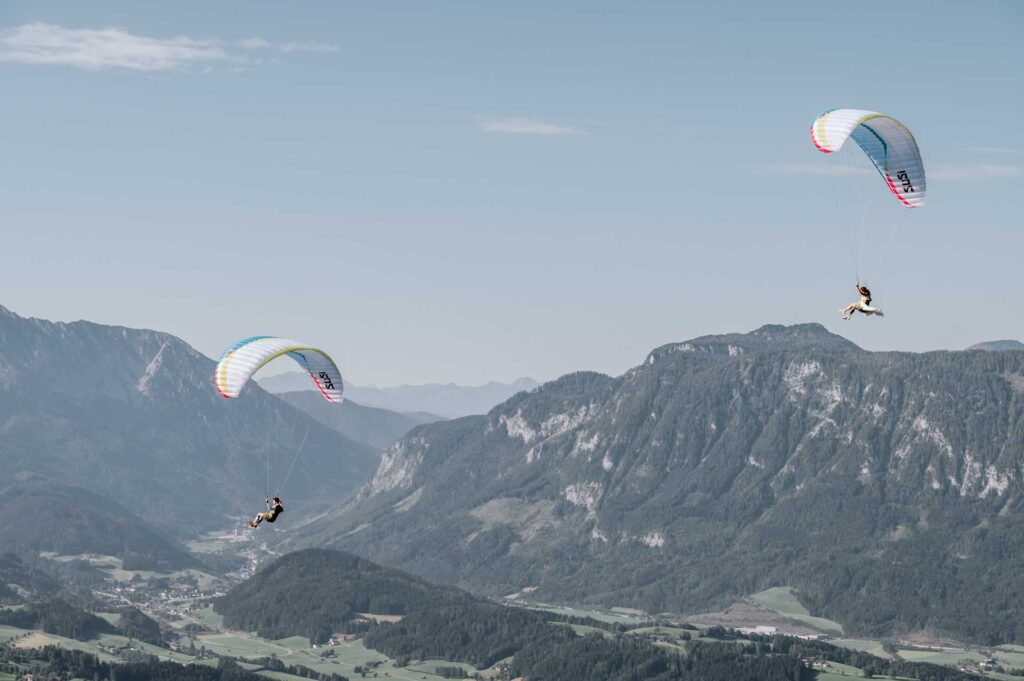 Hochzeitsfotos im Paragleiter