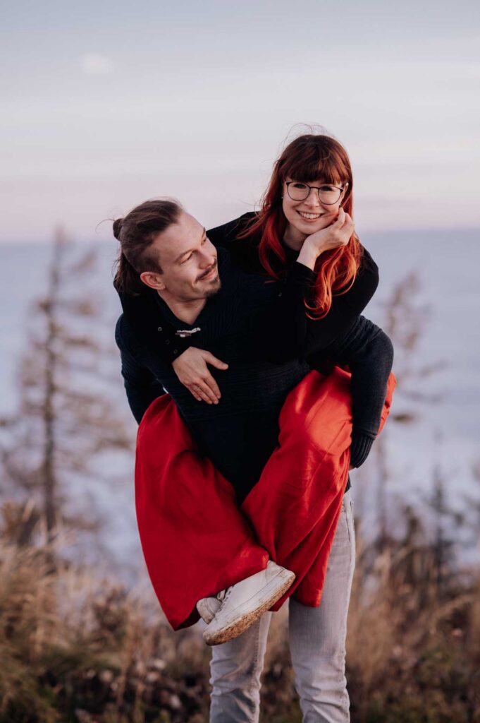 Paarfotos am Berg in Österreich