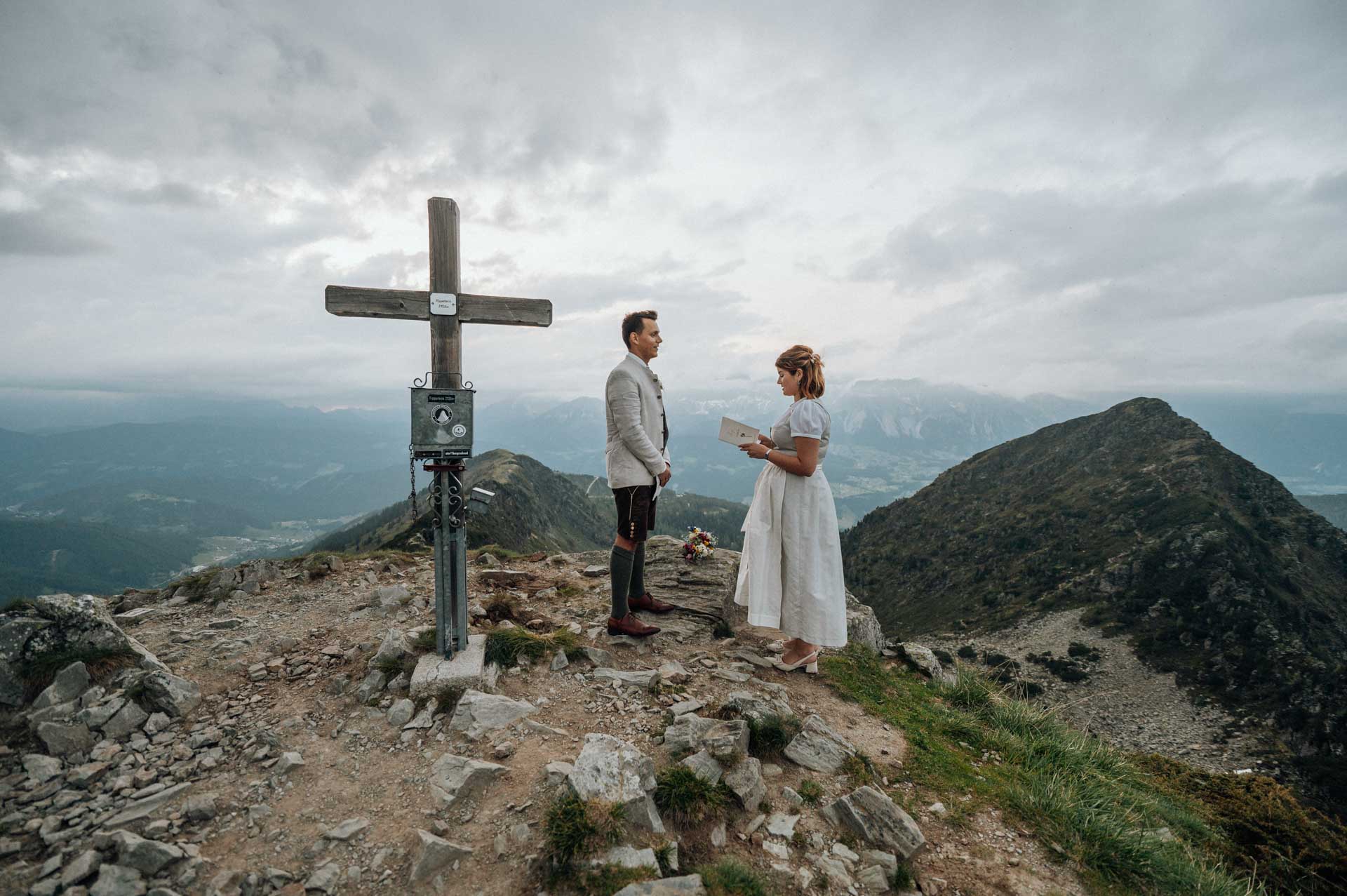Heiraten zu zweit am Berg